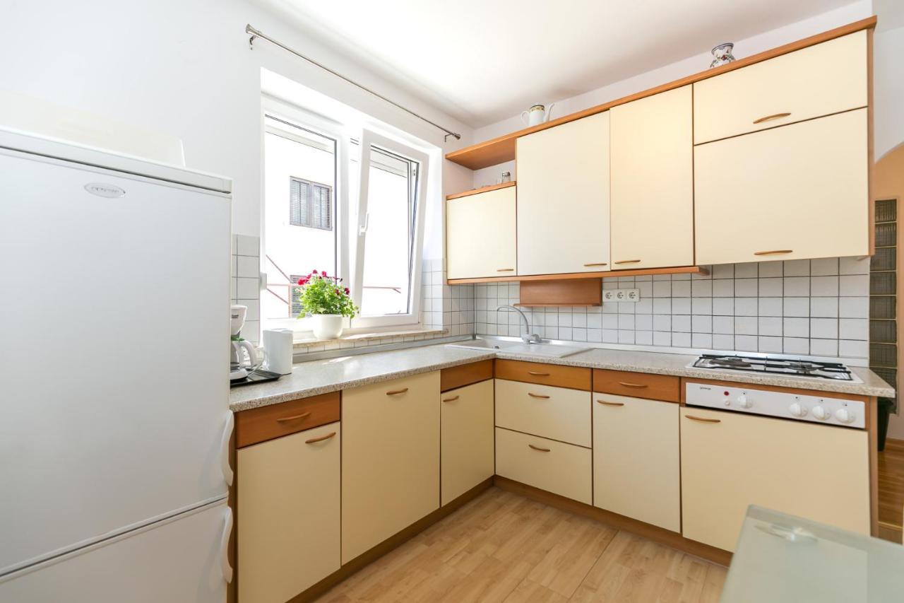 Haus Eva Apartment Novigrad  ภายนอก รูปภาพ