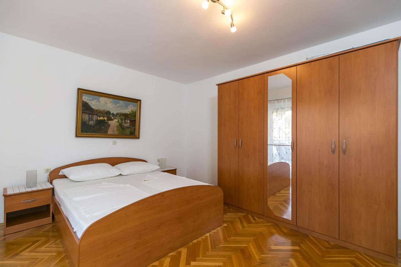 Haus Eva Apartment Novigrad  ภายนอก รูปภาพ