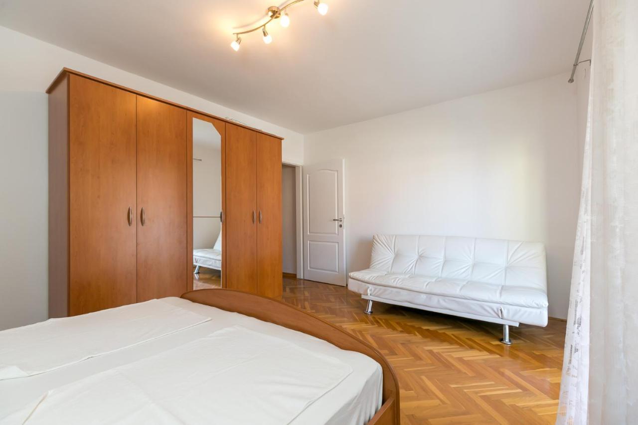 Haus Eva Apartment Novigrad  ภายนอก รูปภาพ